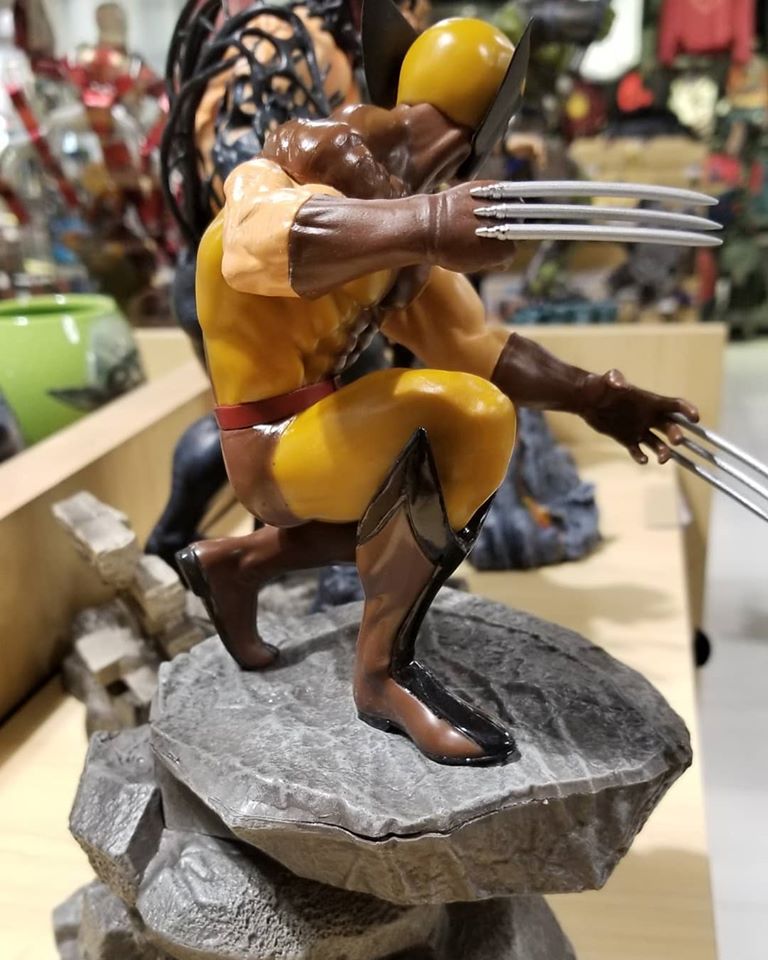 The X-Men's resident berserker joins the Marvel Gallery line of PVC dioramas! This 9-inch scale sculpture of Wolverine shows the hero in his classic brown costume, perched on a rock formation with claws extended, ready to tear into an opponent. Featuring detailed sculpting and collectible-quality paint applications, this sculpture comes packaged in a full-color window box.