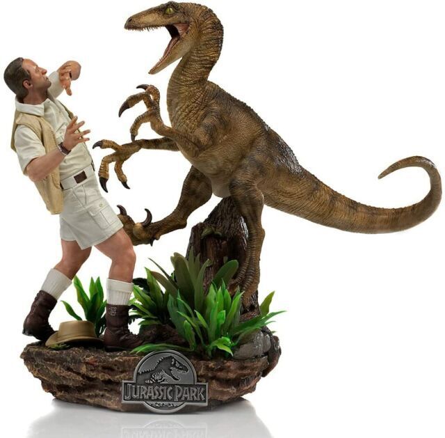 Jurassic Park Clever Girl 1/10 Scale Statue by Iron Studios