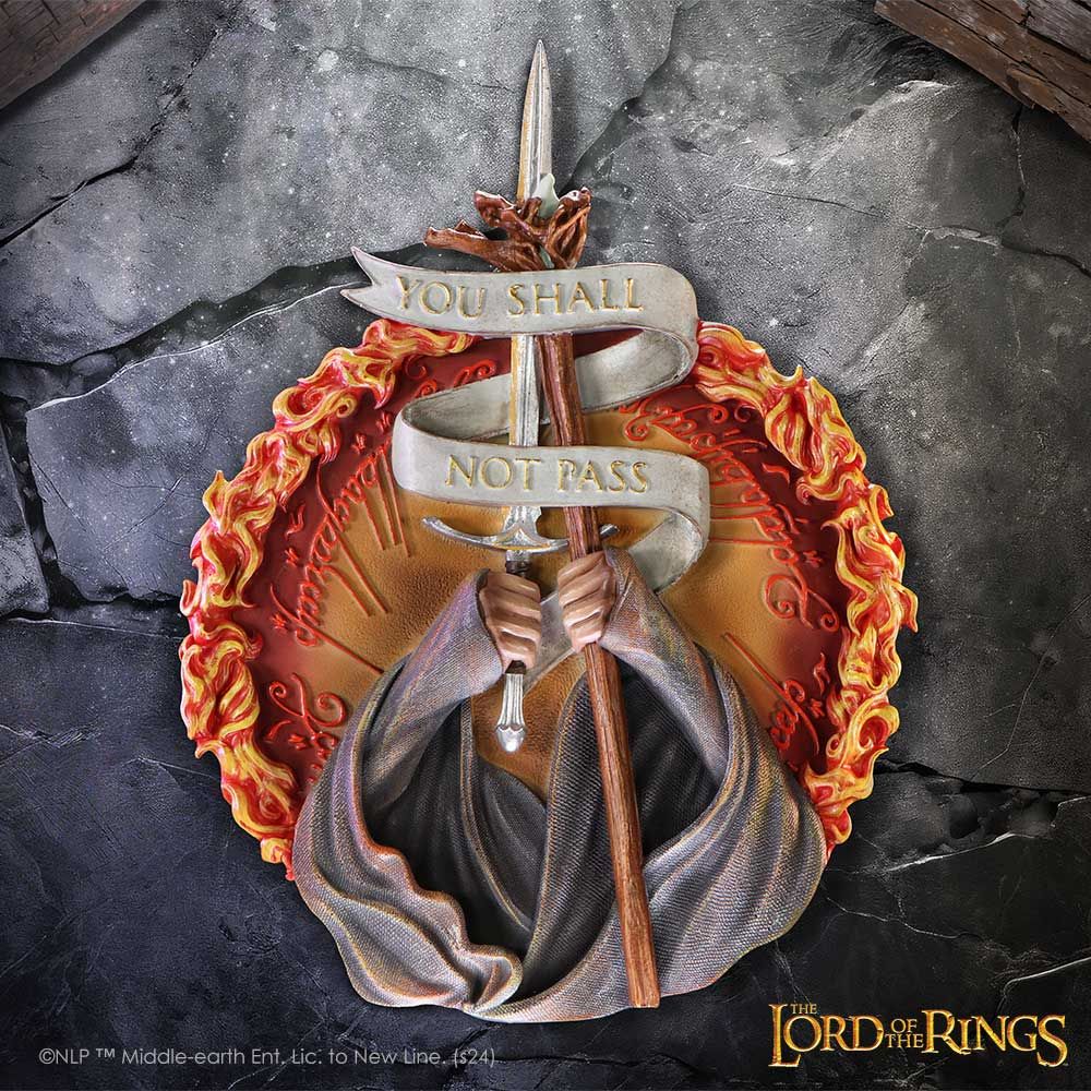 Lord of the Rings "You Shall Not Pass" Gandalf the Grey Wall Plaque by Nemesis Now