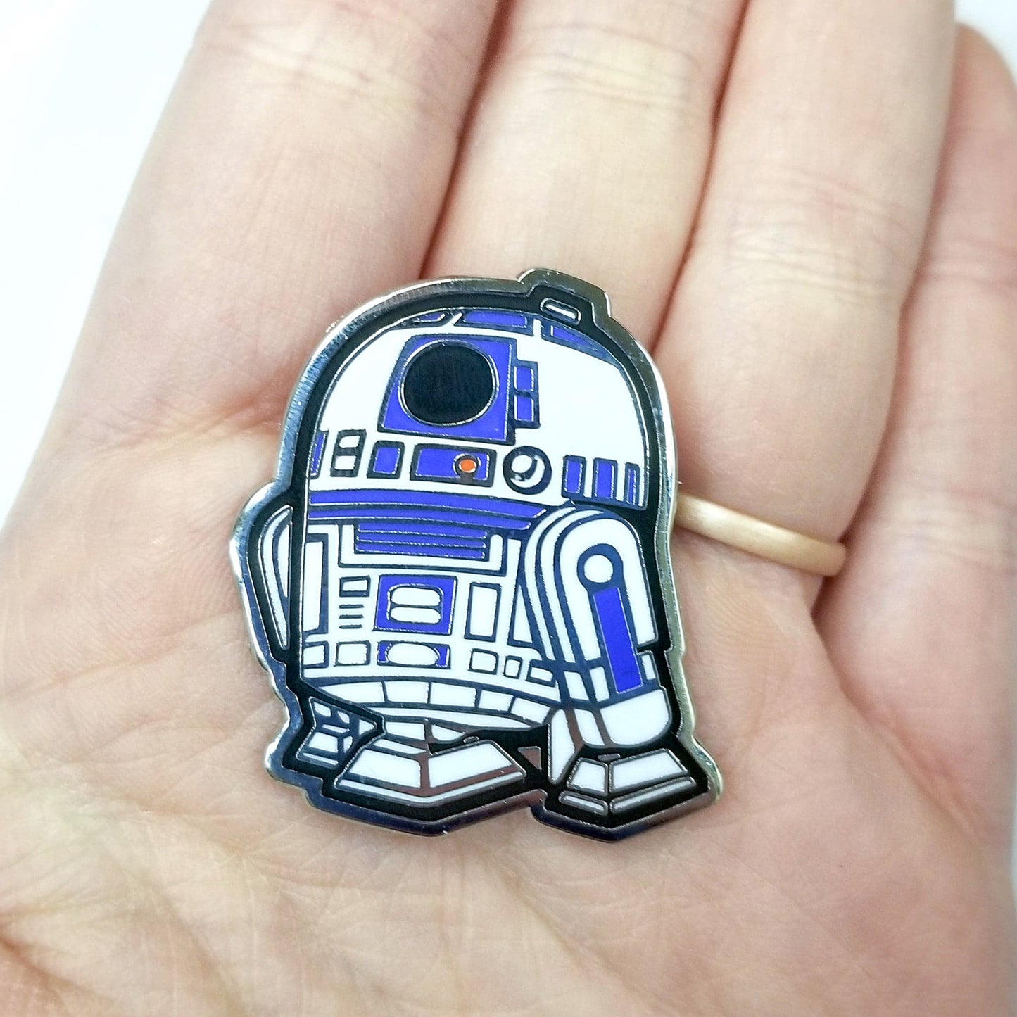 R2-D2 (Star Wars) Enamel Pin