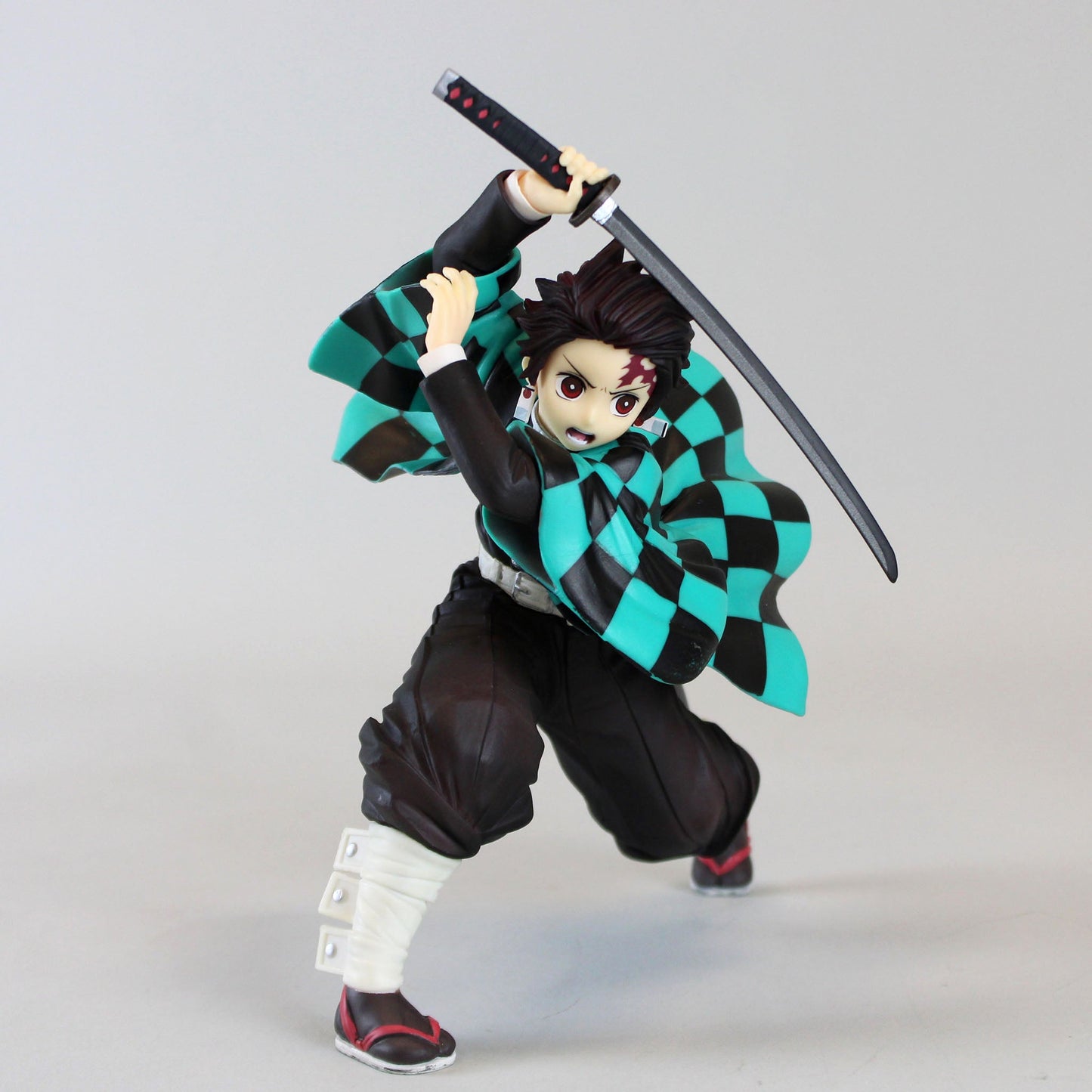 Tanjiro (Demon Slayer) - Proceed With Unbreakable Heart And Sword - Ichiban Statue