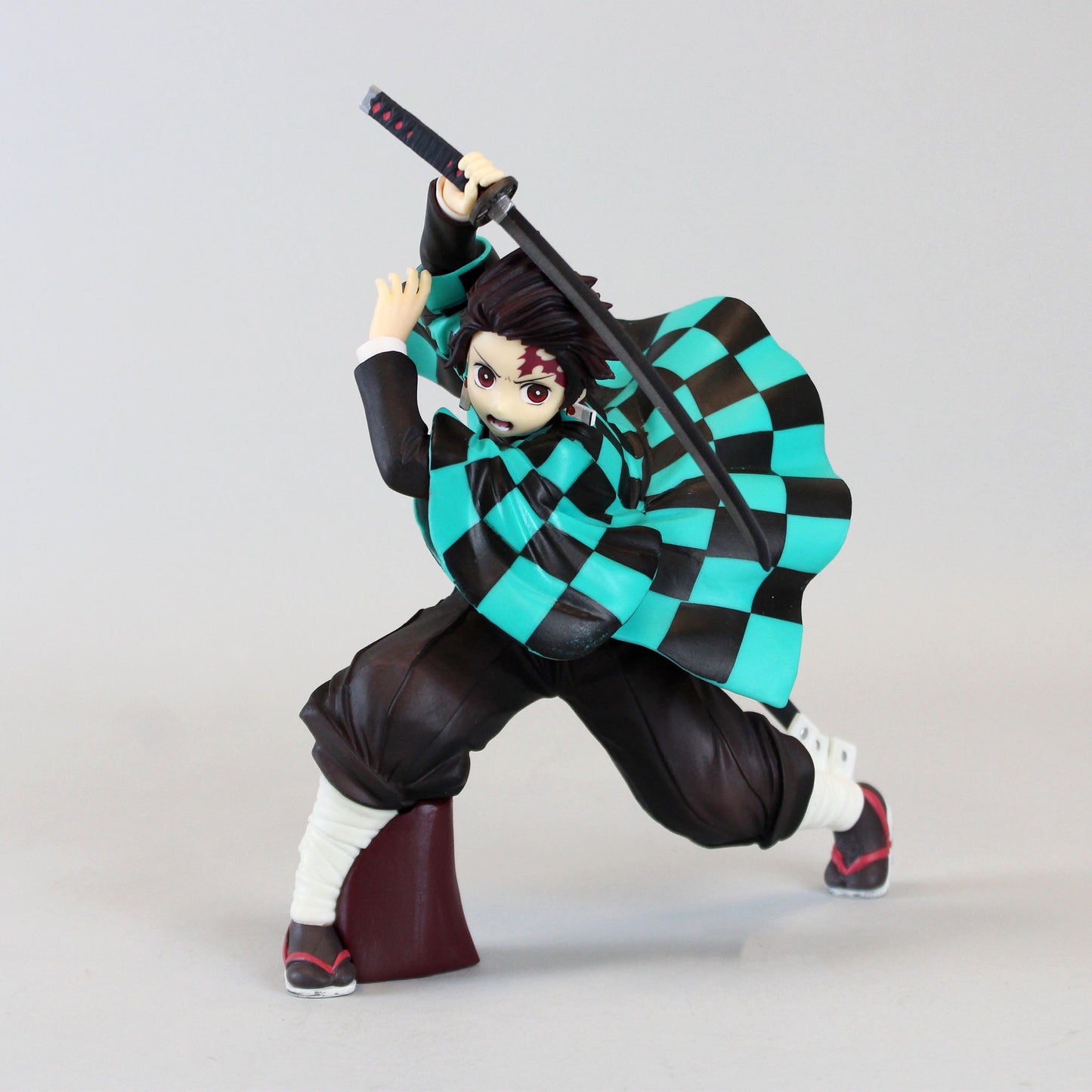 Tanjiro (Demon Slayer) - Proceed With Unbreakable Heart And Sword - Ichiban Statue