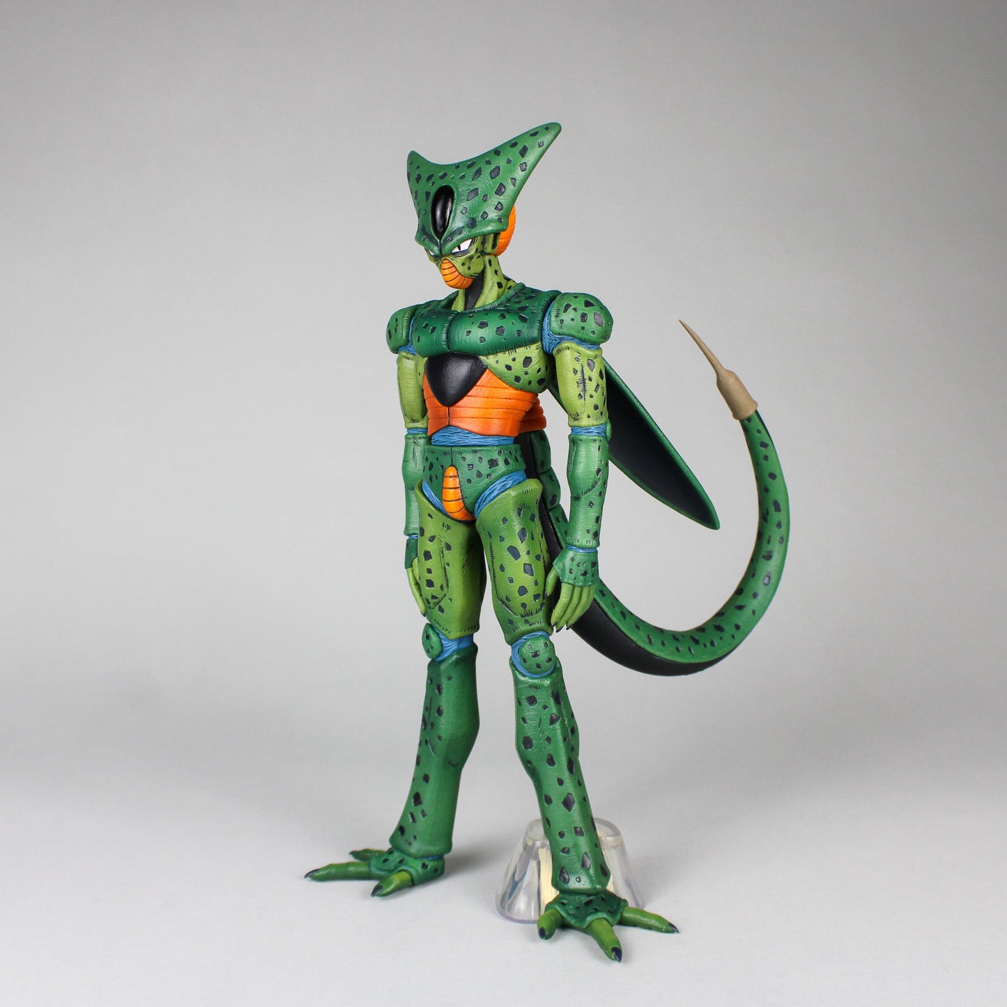 Cell 1st Form (Vs. Omnibus Ultra) Dragon Ball Z Masterlise Statue
