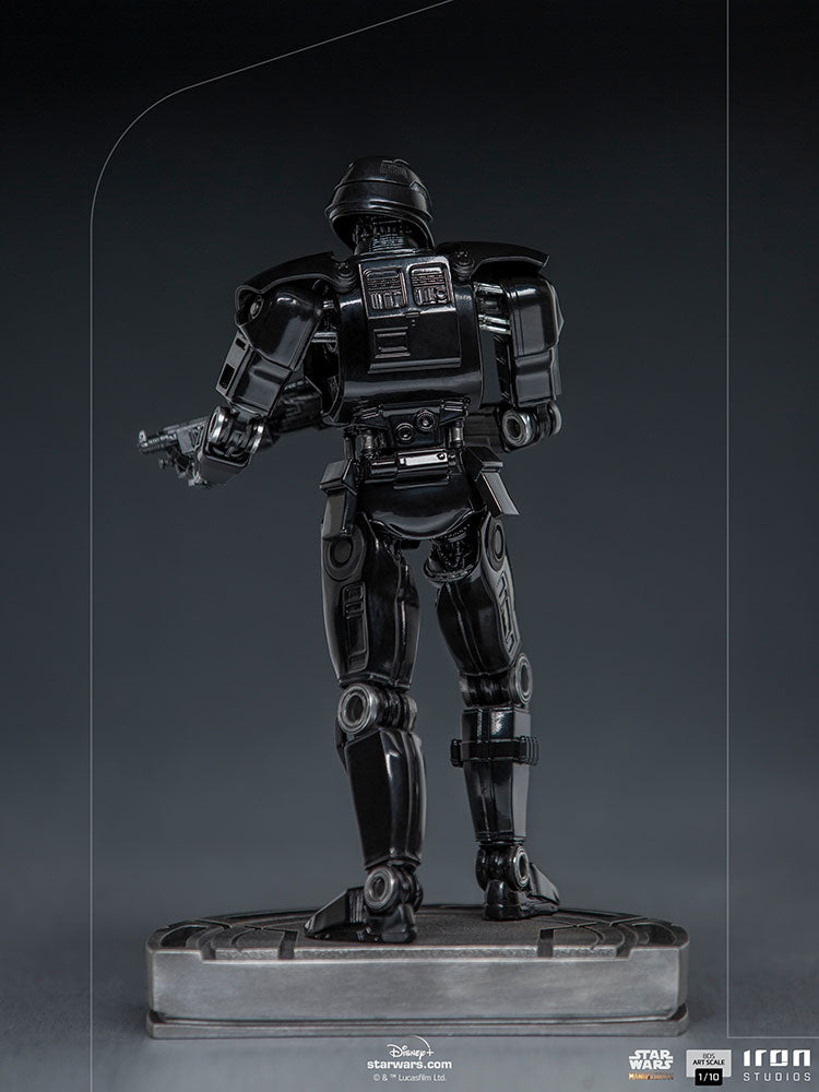 Dark Trooper (Star Wars: The Mandalorian) 1:10 Scale Statue by Iron Studios