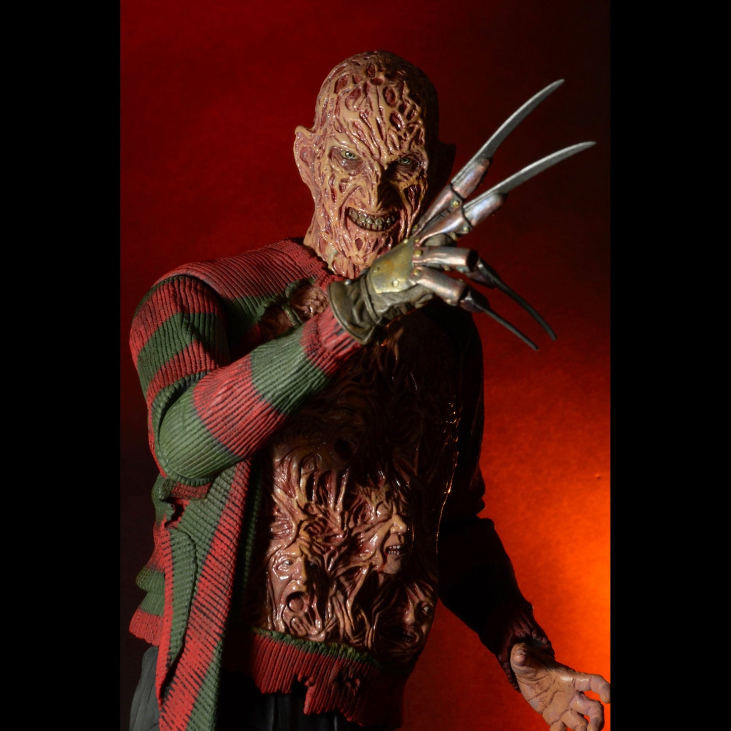Freddy Krueger (A Nightmare on Elm Street Part 3: Dream Warriors) NECA 1:4 Scale Action Figure