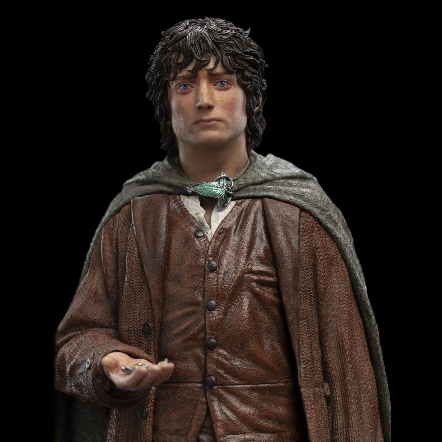 Frodo Baggins, Ringbearer (Lord of the Rings) 1:6 Scale Statue by Weta Workshop
