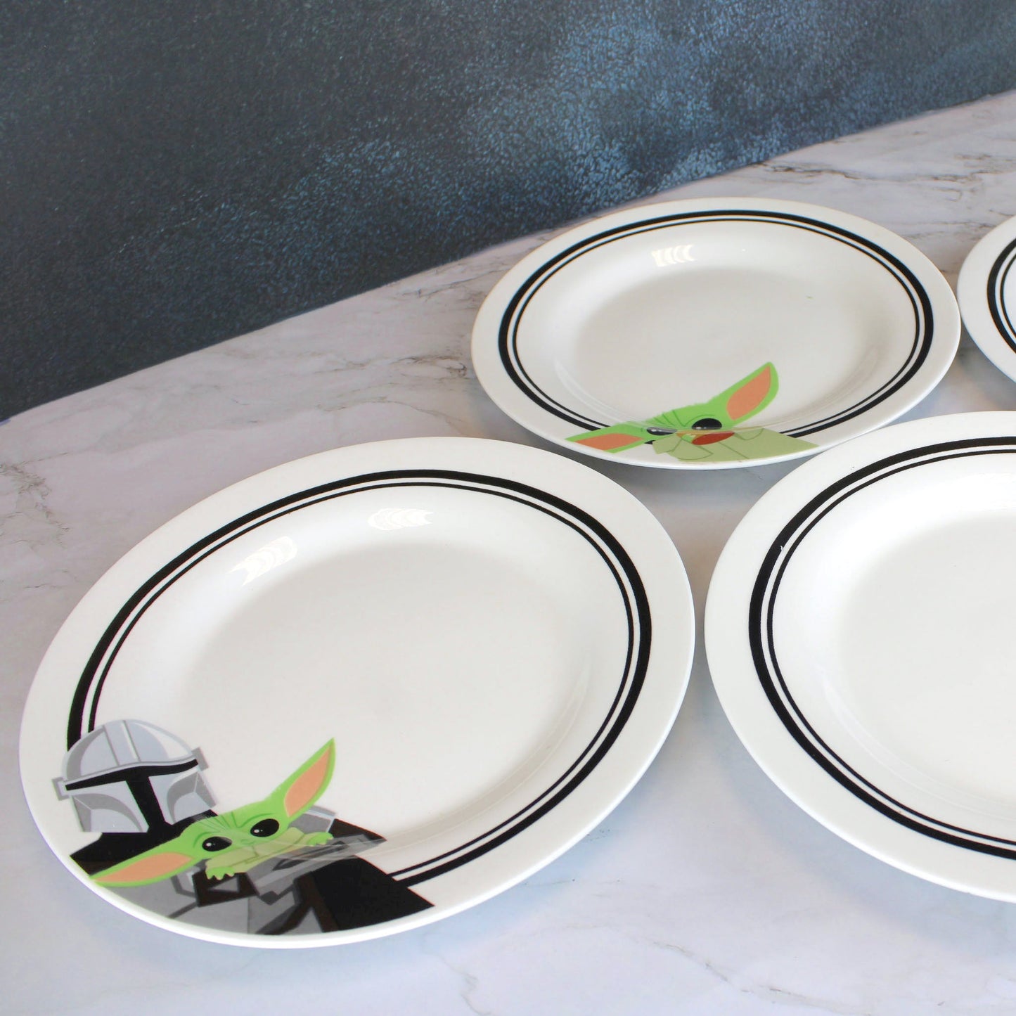 Grogu & Mando (Star Wars: The Mandalorian) 4-Piece Ceramic Plate Set