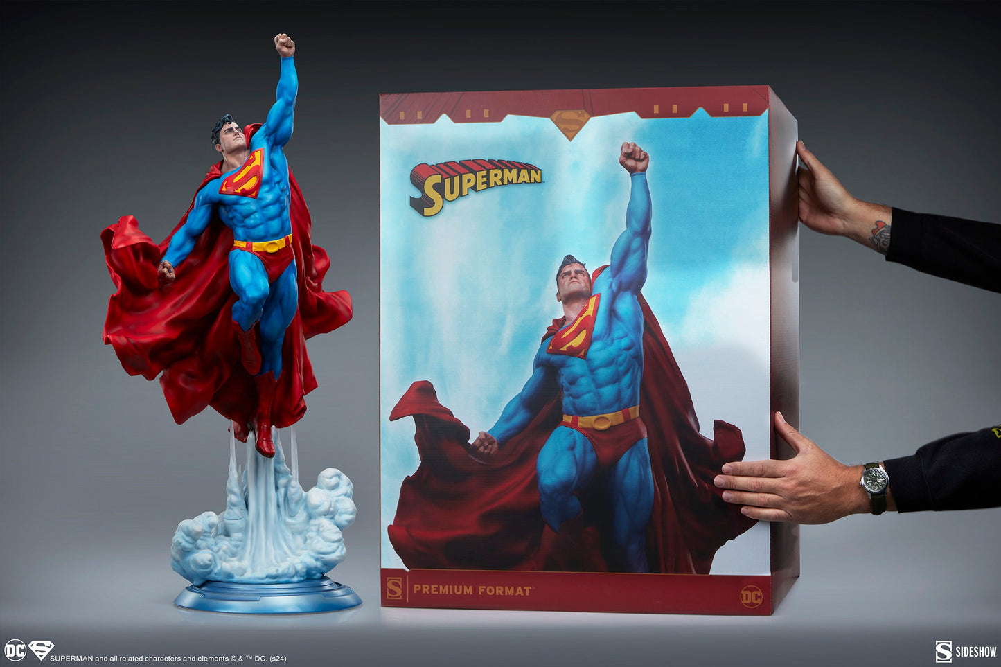 DC Comics Superman Premium Format Statue by Sideshow
