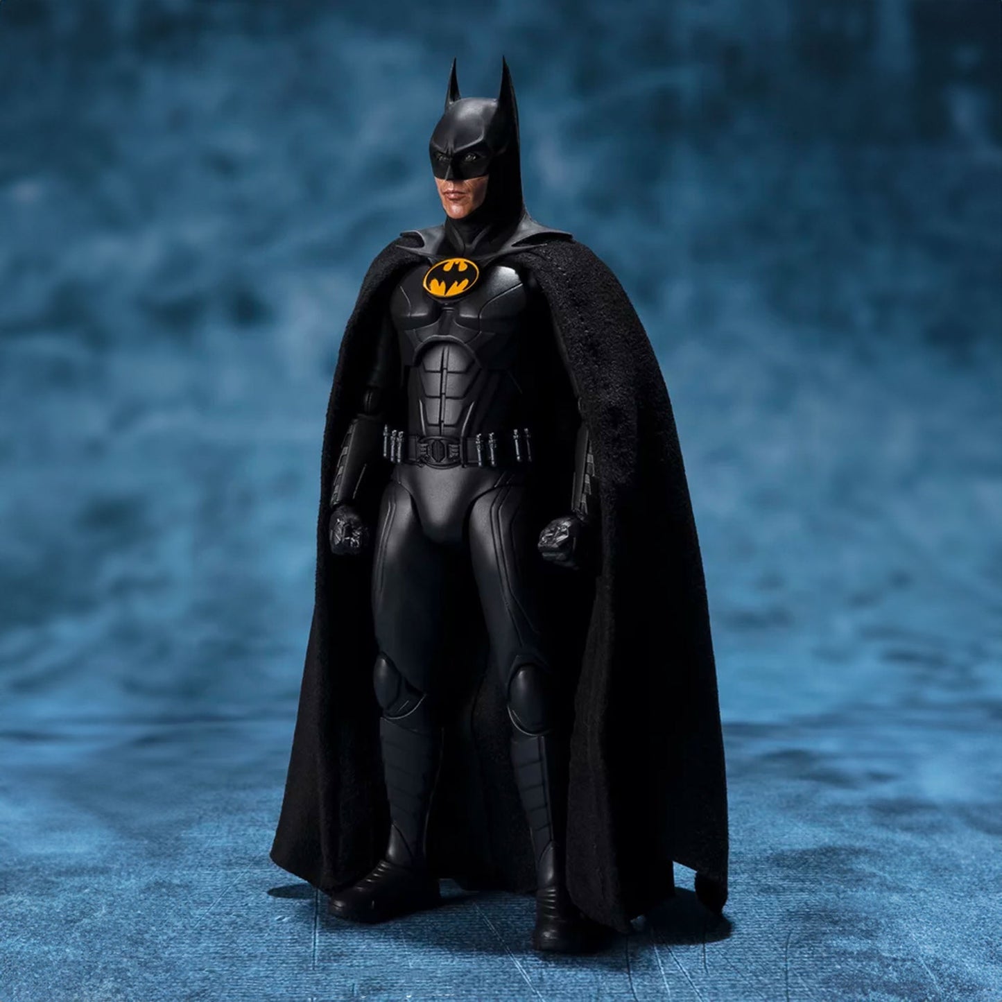 Batman The Flash Movie Michael Keaton SH Figuarts Action Figure