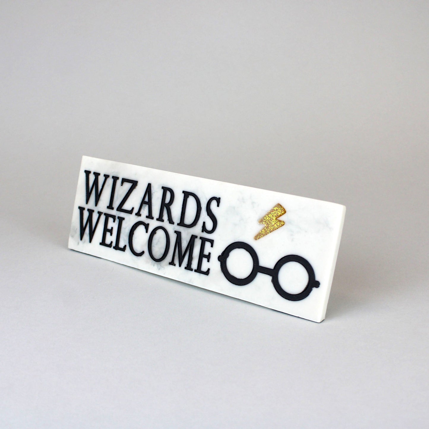 Wizards Welcome Hogwarts Harry Potter Desk Sign
