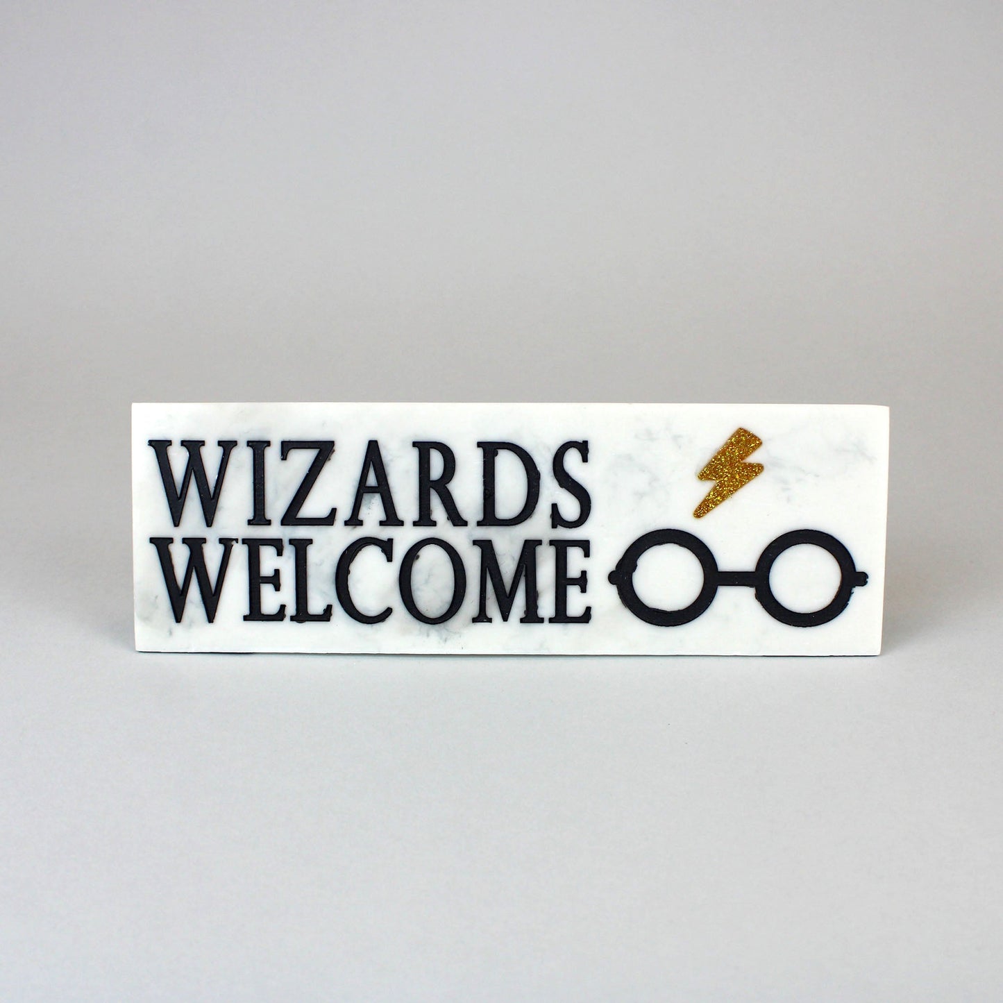 Wizards Welcome Hogwarts Harry Potter Desk Sign