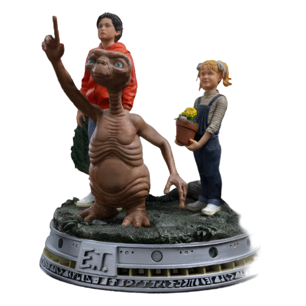 E.T: The Extra Terrestrial E.T, Elliot and Gertie 1/10 DLX Statue by Iron Studios