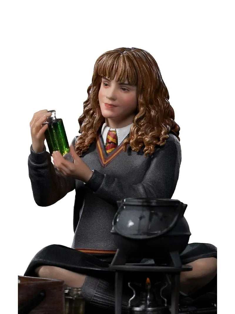Harry Potter and the Chamber of Secrets Hermione Granger 1:10 Scale Statue by Iron Studios