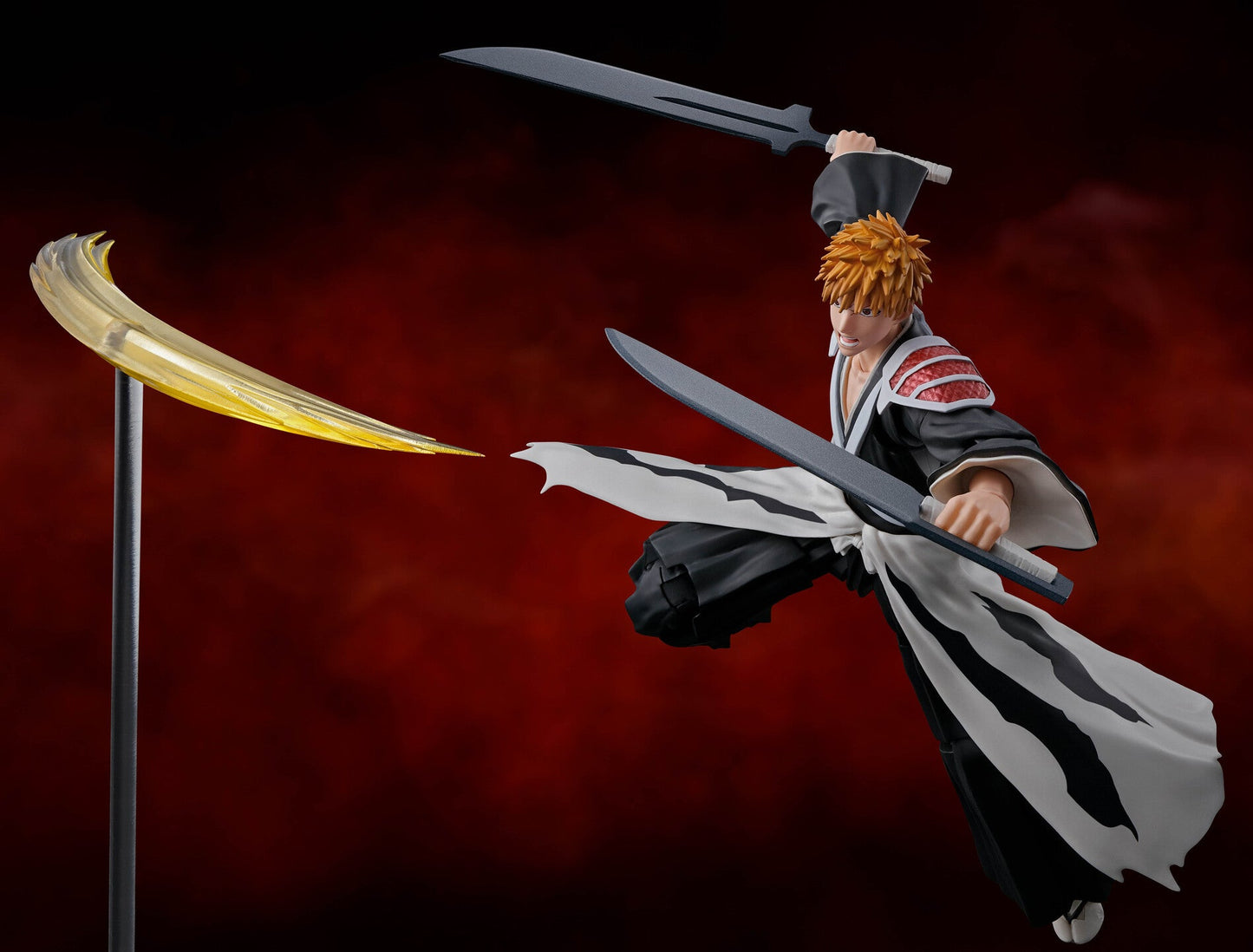 Ichigo Kurosaki -Dual Zangetsu- Bleach: Thousand Year War Figure by S.H.Figuarts