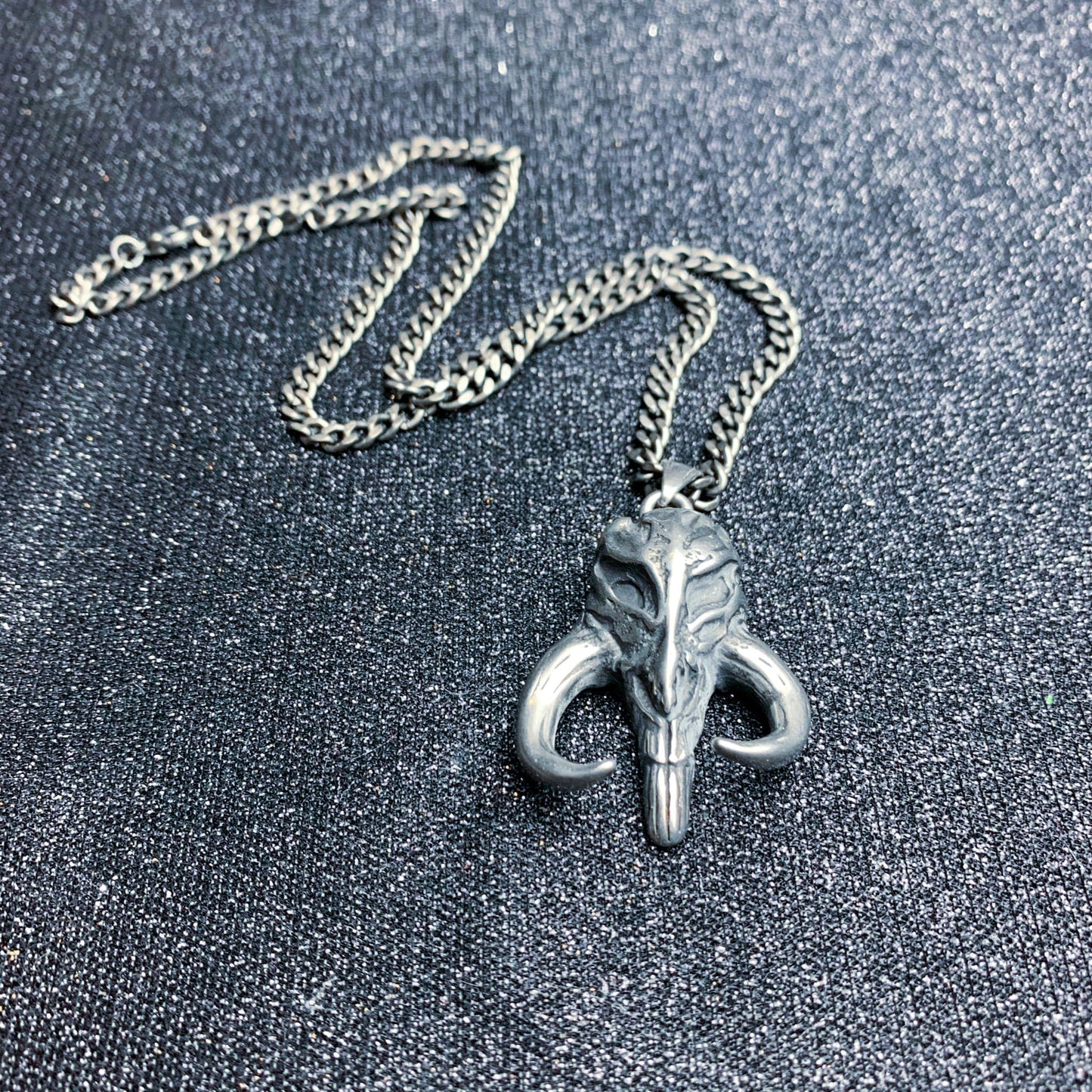Mandalorian Mythosaur Skull (Star Wars) Stainless Steel Antiqued Unisex Pendant