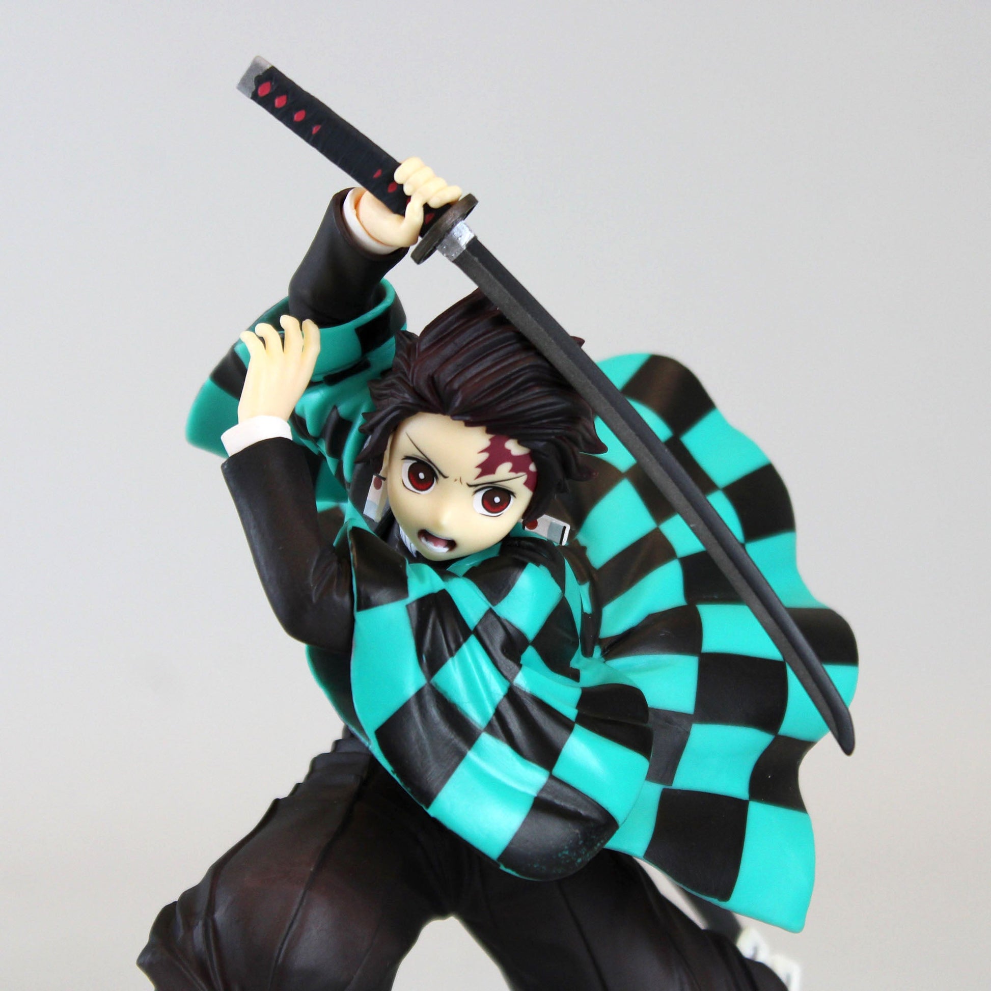Tanjiro (Demon Slayer) - Proceed With Unbreakable Heart And Sword - Ichiban Statue