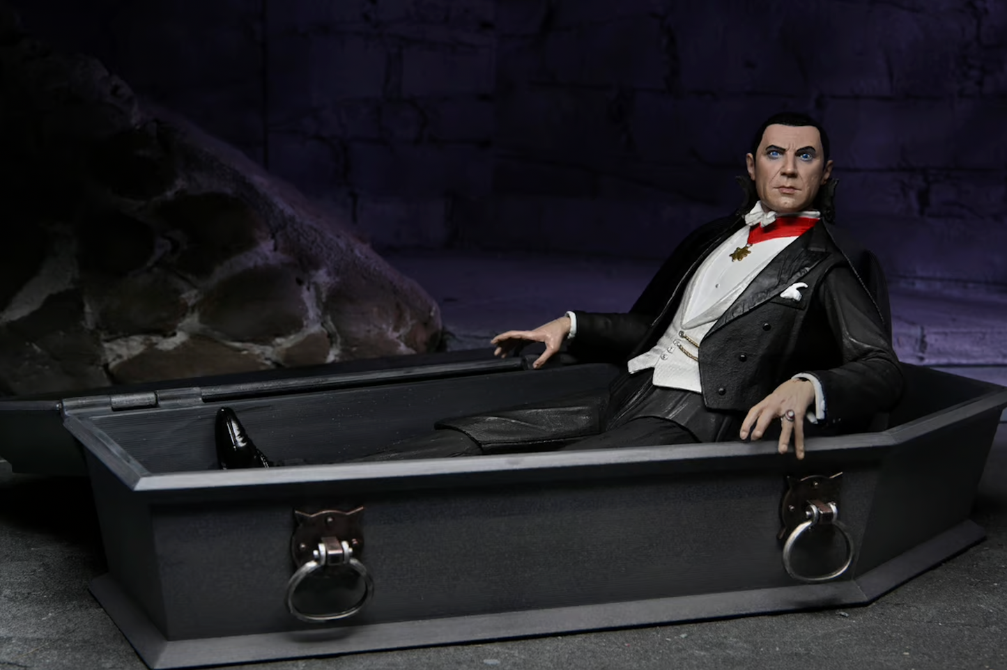 Universal Monsters Dracula Transylvania Ultimate Action Figure