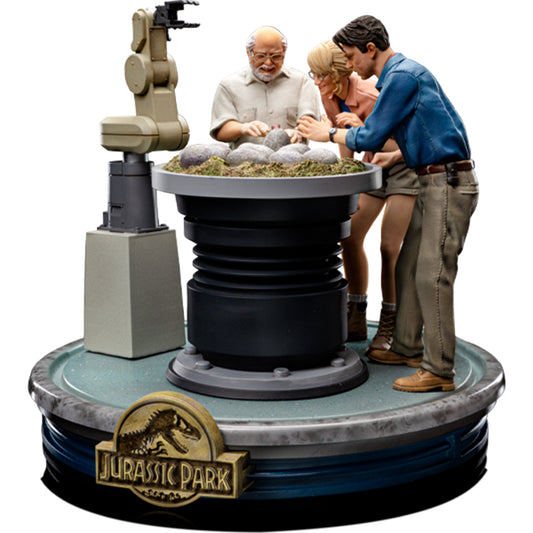 Jurassic Park Dino Hatching Deluxe 1/10 Scale Statue by Iron Studios