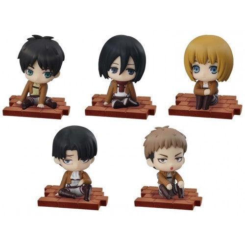 Attack on Titan Suwarase-tai Wave 1 Sitting Mini Figure Blind Bag (Retail Box of 24)