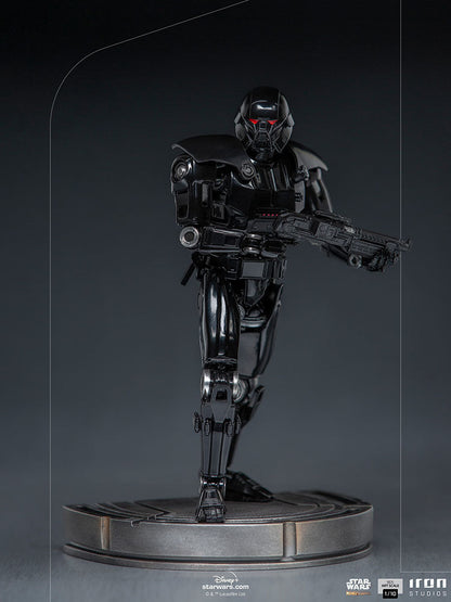Dark Trooper (Star Wars: The Mandalorian) 1:10 Scale Statue by Iron Studios