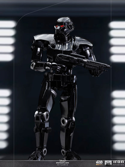 Dark Trooper (Star Wars: The Mandalorian) 1:10 Scale Statue by Iron Studios