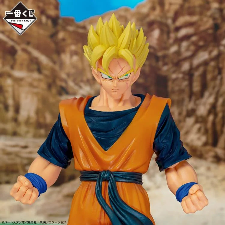Dragon Ball Z Son Gohan Future (Dueling to the Future) Masterlise Statue