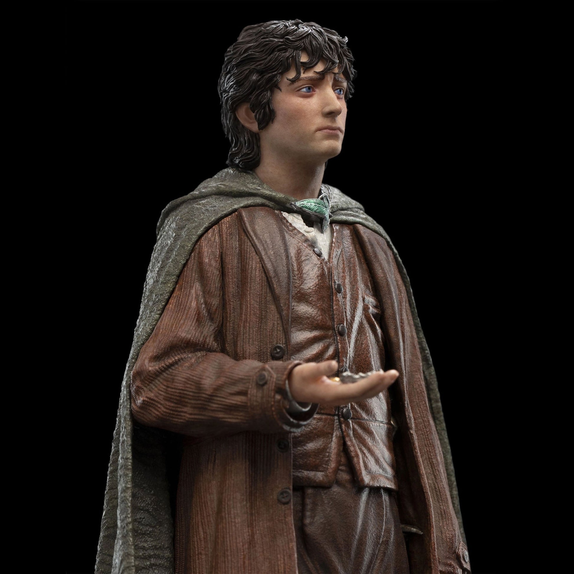 Frodo Baggins, Ringbearer (Lord of the Rings) 1:6 Scale Statue by Weta Workshop
