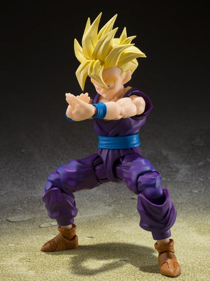 Super Saiyan Gohan Dragon Ball SH Figuarts Figure