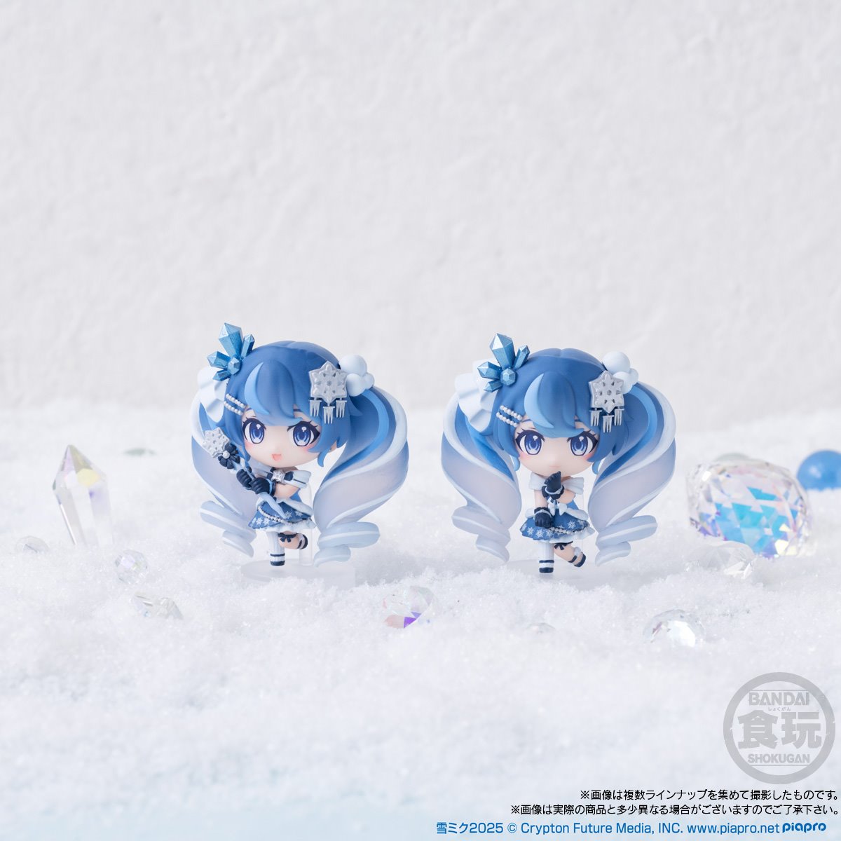 Vocaloid Snow Miku 2025: Bandai Shokugan Blind Boxes Retail Display of 8